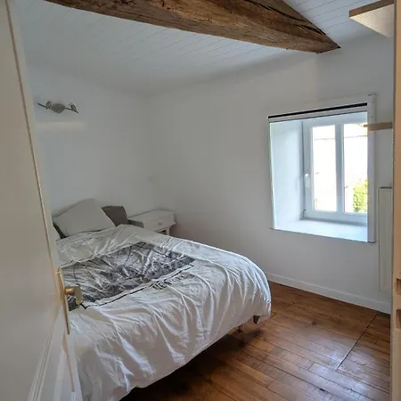Etage Maison 招待所 *